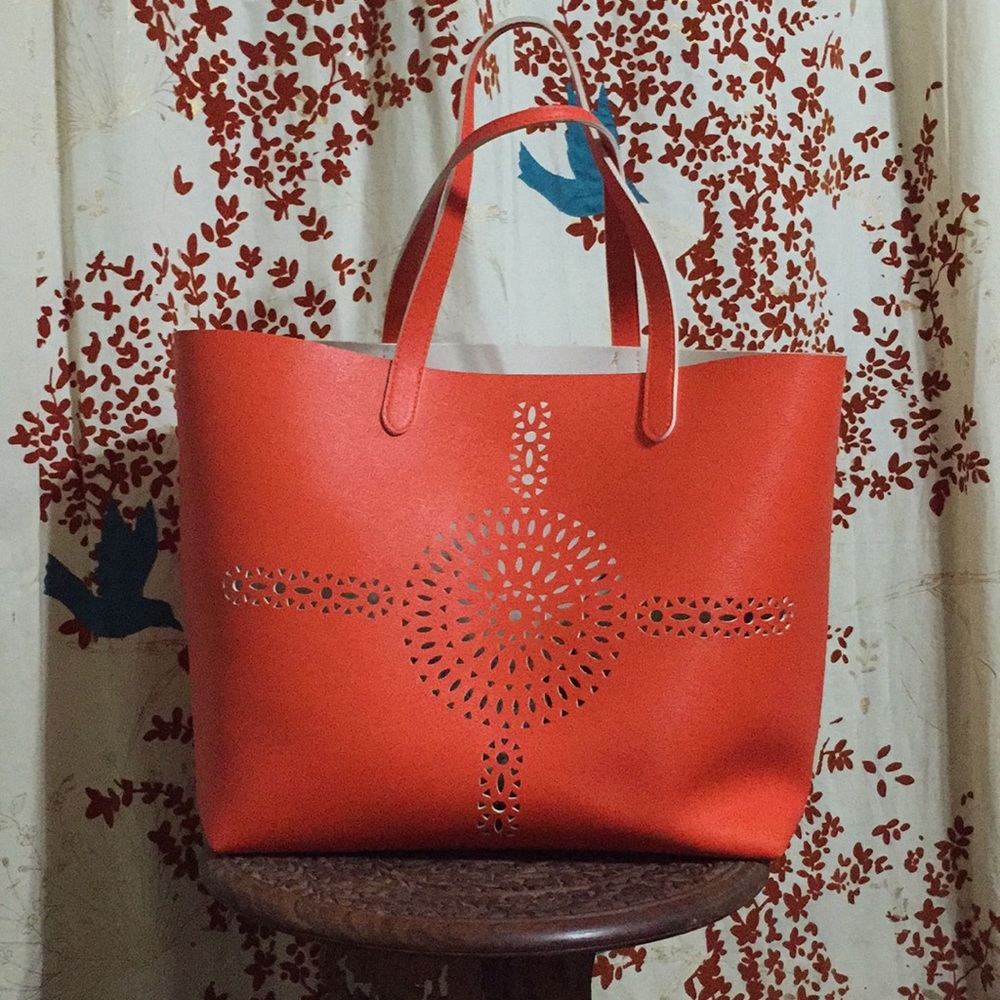 G🍊RGE🍊US TOTE
